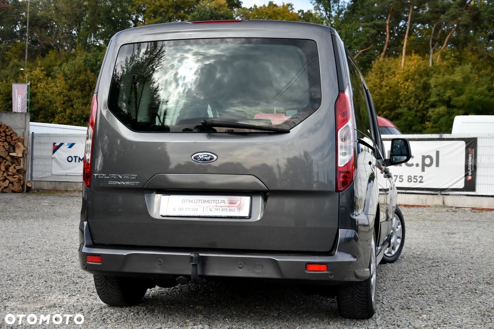 Ford Transit Connect - 16
