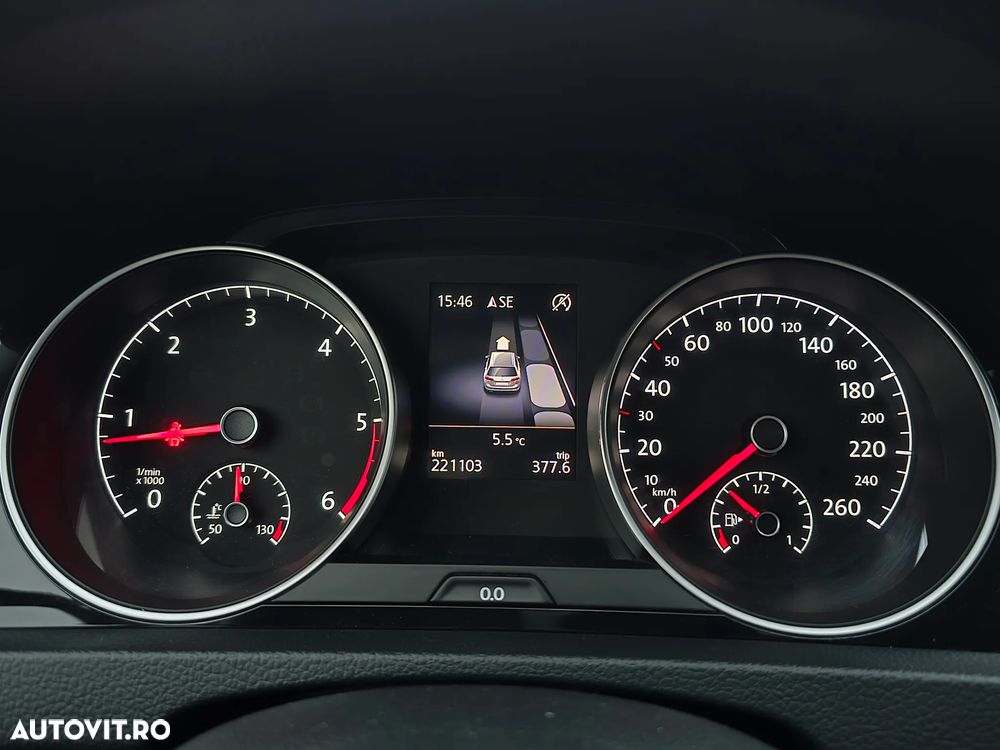 Volkswagen Golf 2.0 TDI BlueMotion Technology DSG Cup - 37