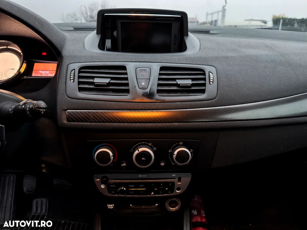 Renault Megane 1.5 dCi Dynamique - 8
