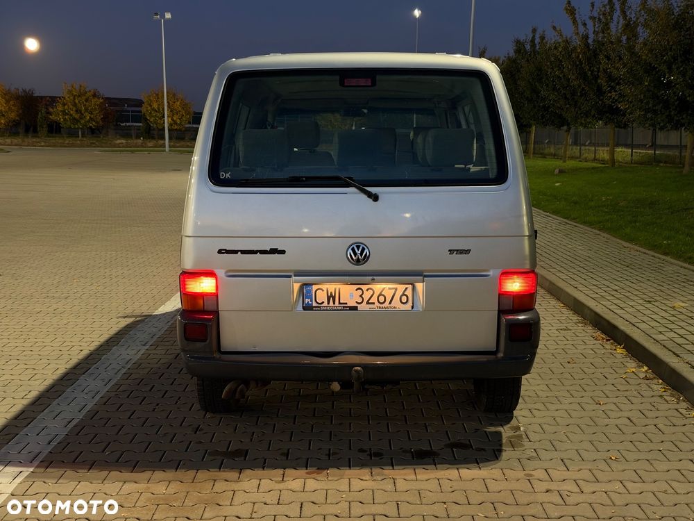 Volkswagen Caravelle - 5