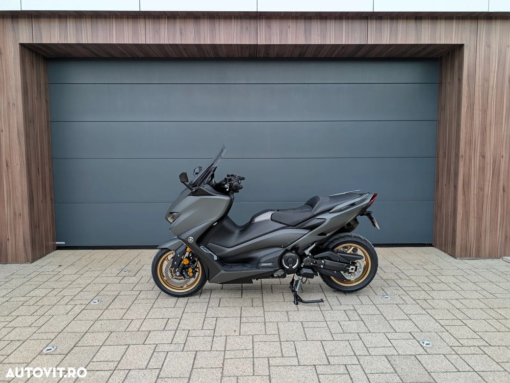 Yamaha TMAX 560 - 21