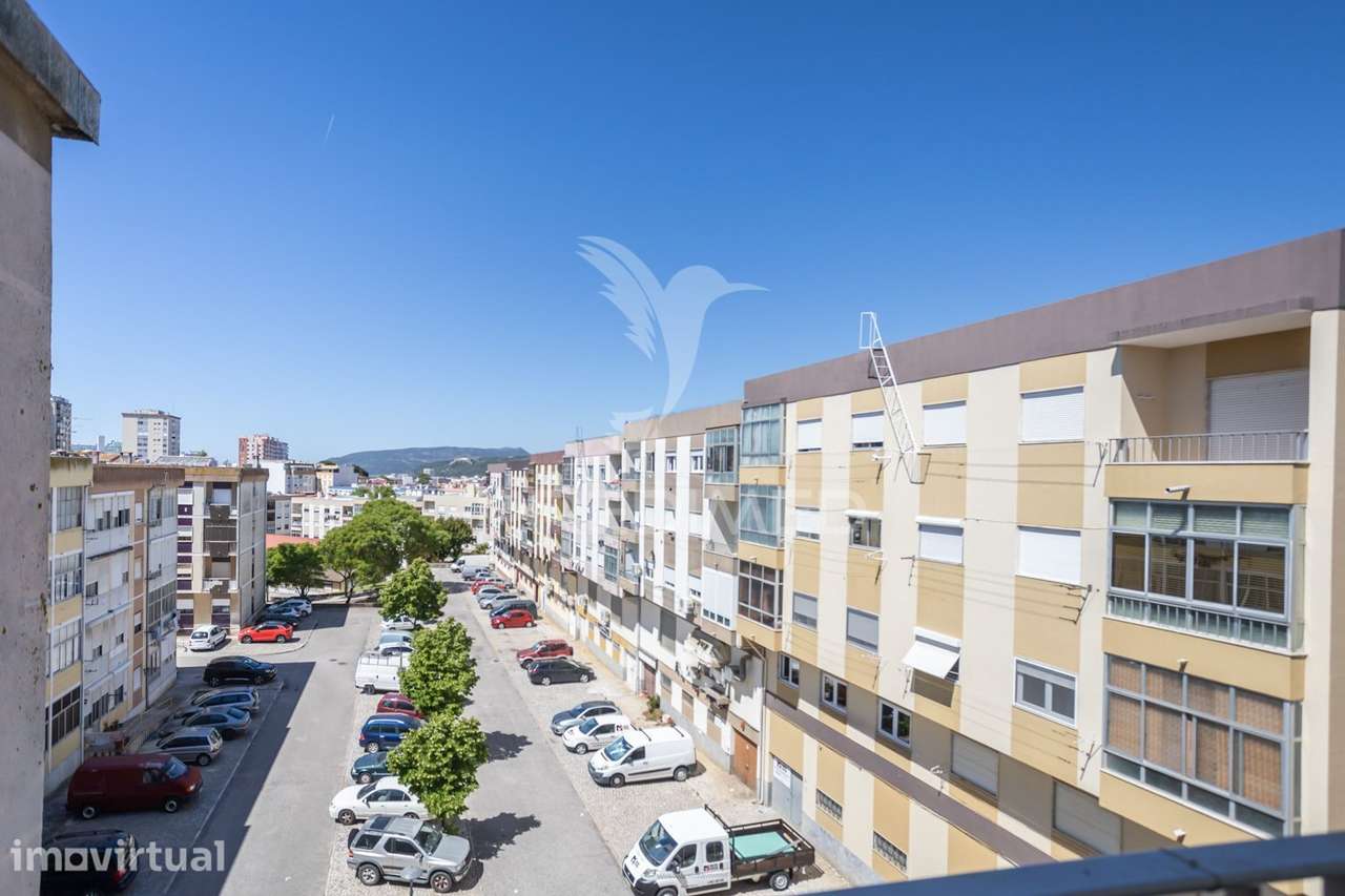 Apartamento T3 em zona central em Setúbal - Grande imagem: 3/33