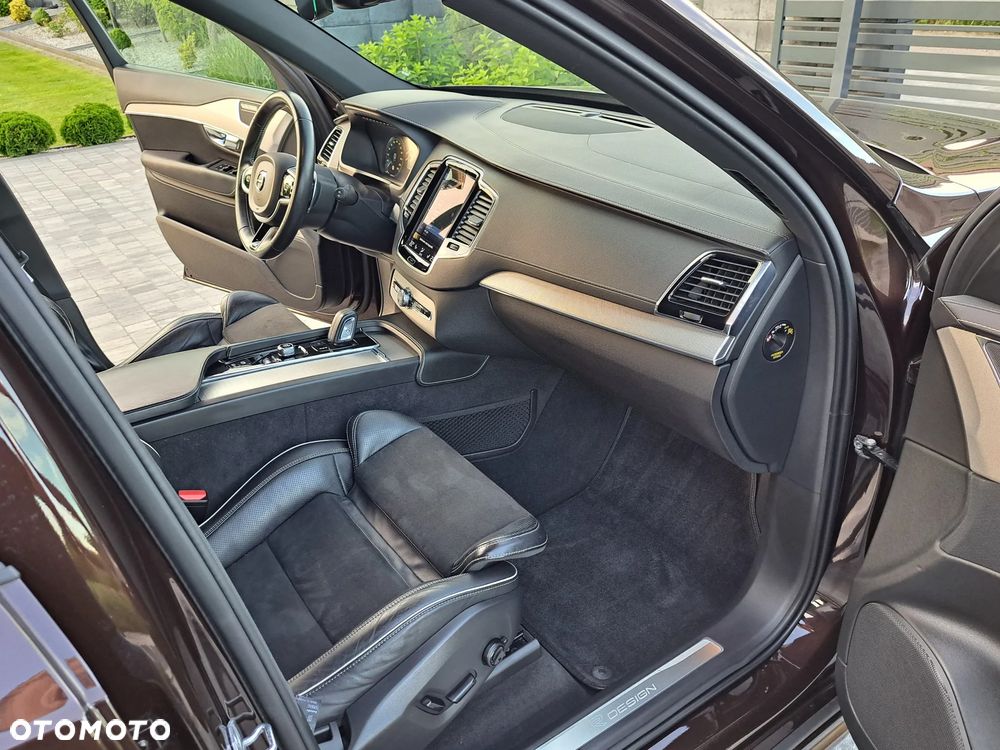 Volvo XC 90 B5 D AWD R-Design 7os - 16