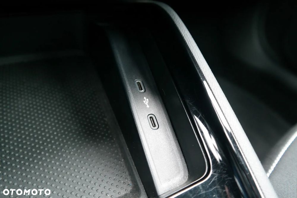 Skoda Kamiq 1.5 TSI Monte Carlo DSG - 28