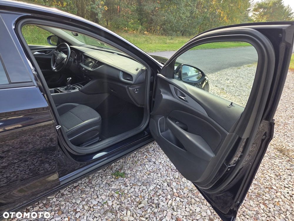 Opel Insignia - 19