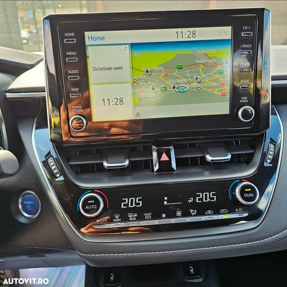 Toyota Corolla 1.8 HSD Dynamic - 18