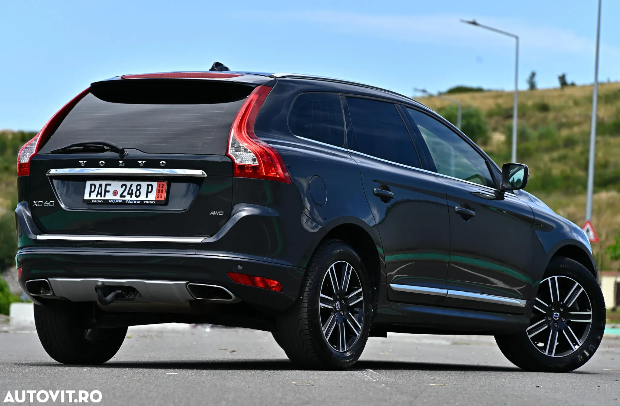Volvo XC 60 D5 AWD Geartronic Summum - 13