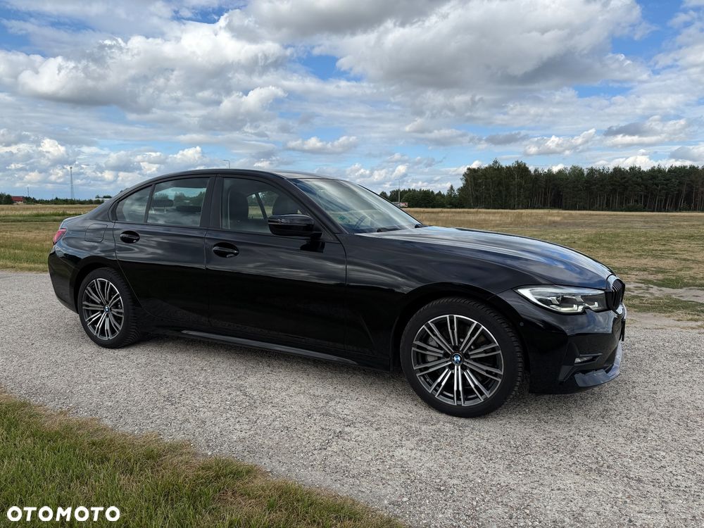 BMW Seria 3 330i - 4