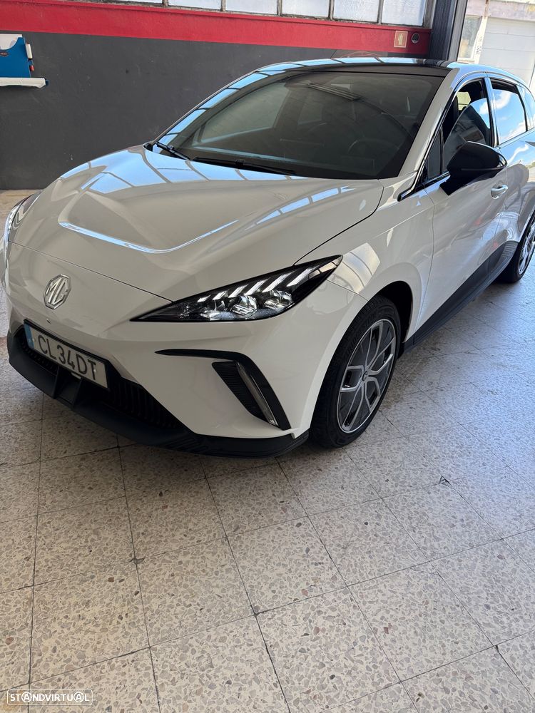 MG MG4 77 kWh Extended Range Luxury - 2
