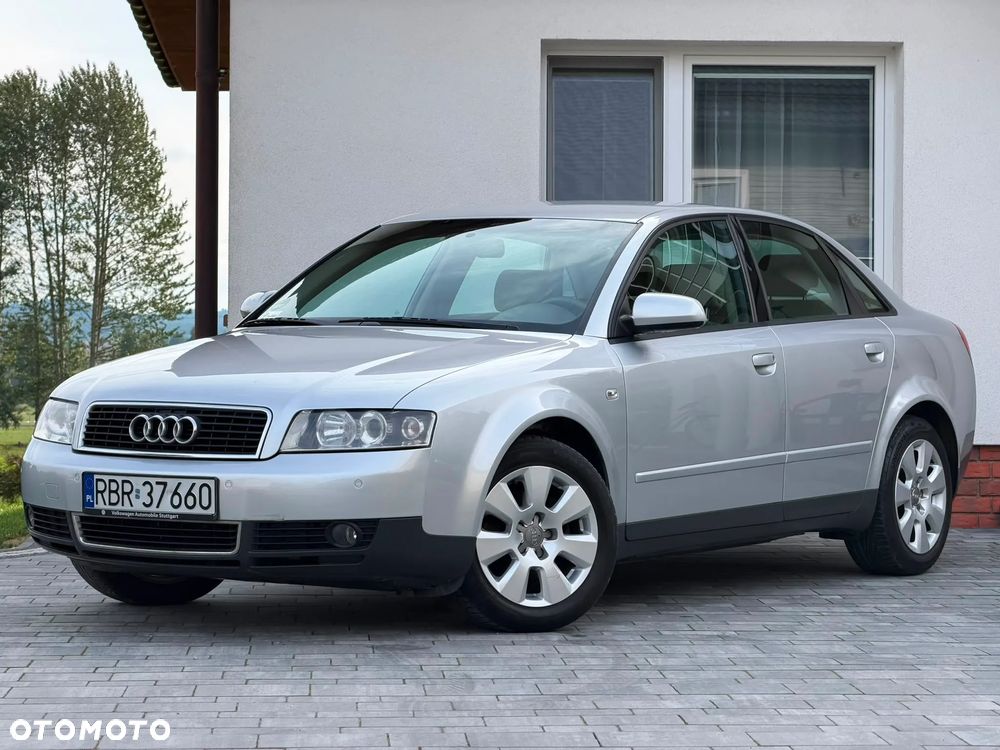 Audi A4 Limousine - 13