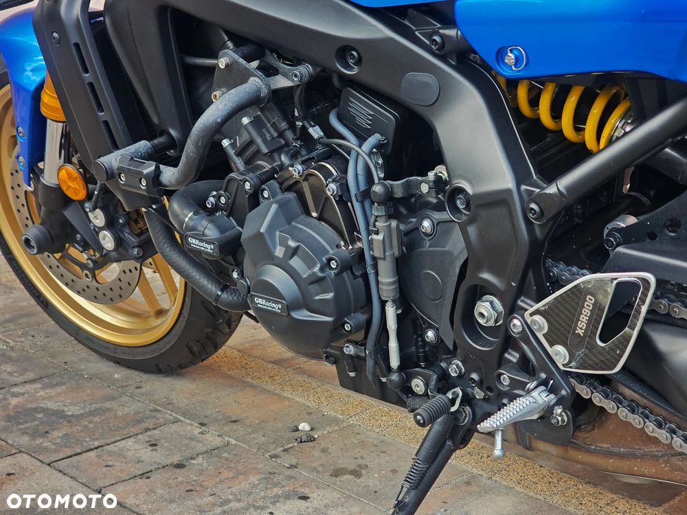 Yamaha XSR - 8