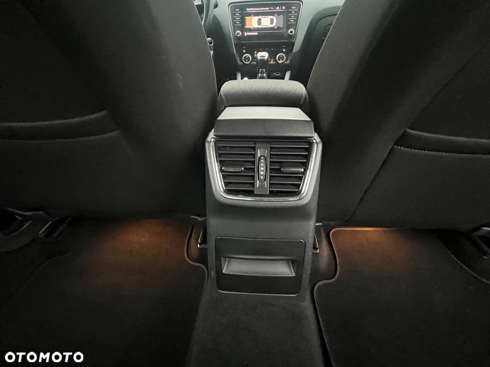 Skoda Octavia 1.5 TSI ACT Ambition - 34