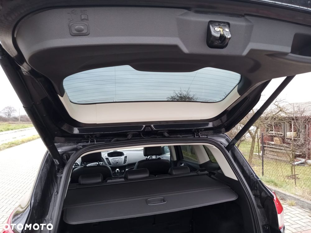 Ford Kuga 2.0 TDCi 4x4 Titanium - 11