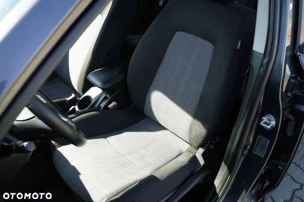 Kia Ceed 1.6 CRDi 90 Vision - 17