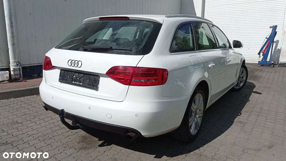 Audi A4 Avant 2.0 TFSI Attraction - 13