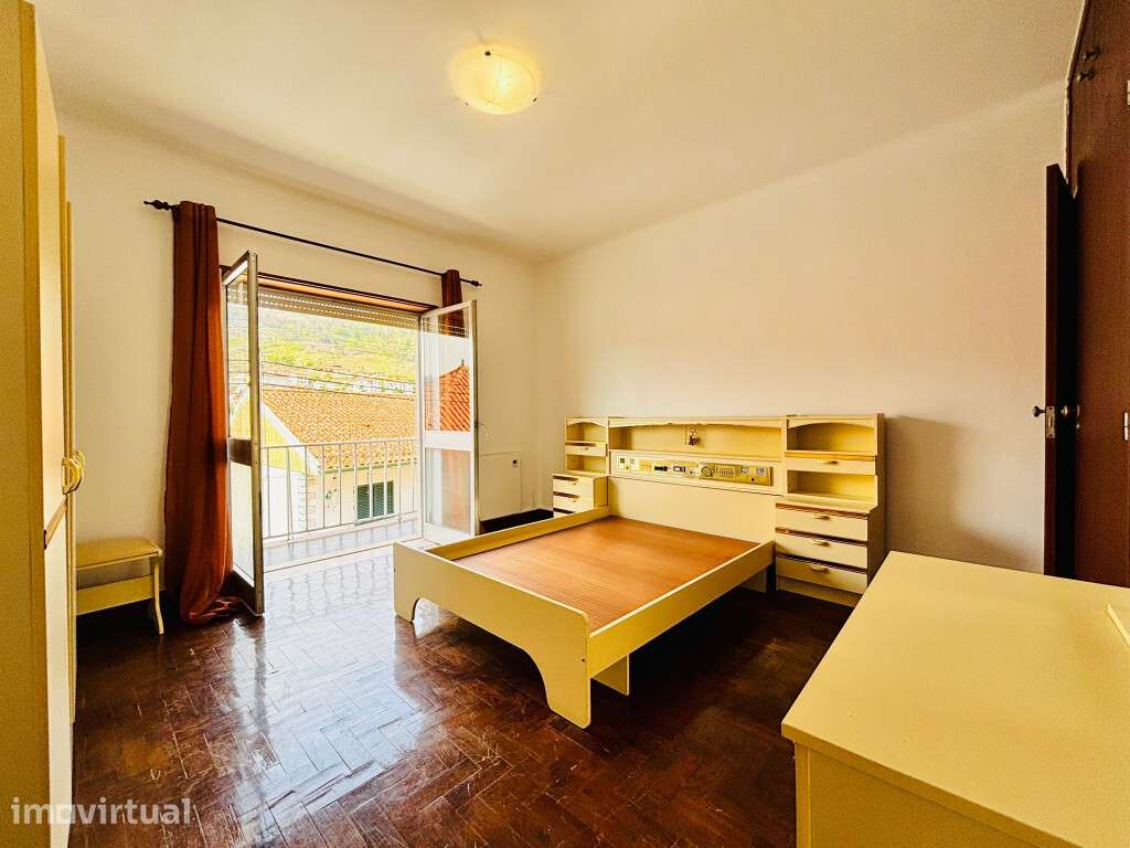Apartamento T3 com garagem em zona de Oliveira do Hospital - Grande imagem: 5/17
