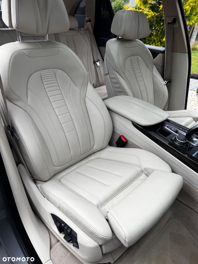 BMW X5 xDrive30d - 24