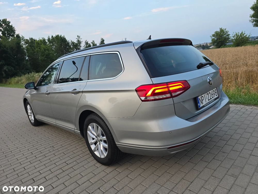 Volkswagen Passat 2.0 TDI BMT Comfortline DSG - 9