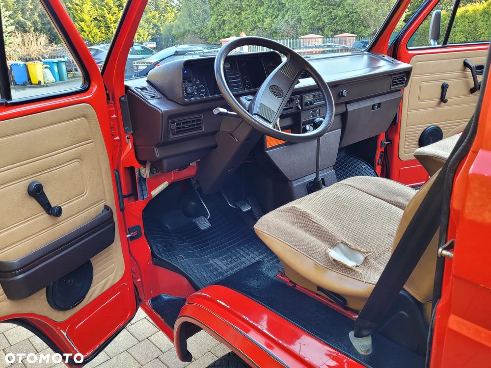 Volkswagen Transporter - 4