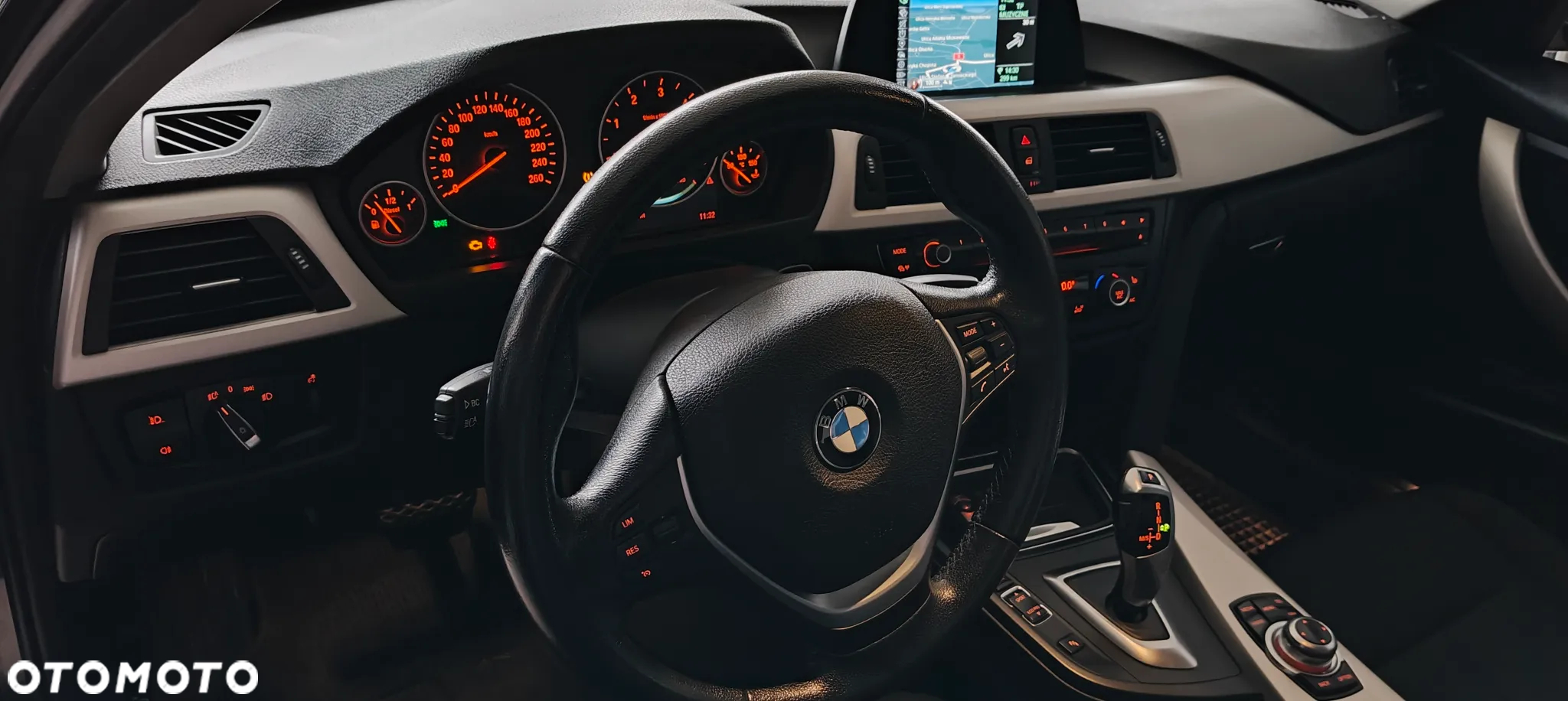 BMW Seria 3 318d - 12