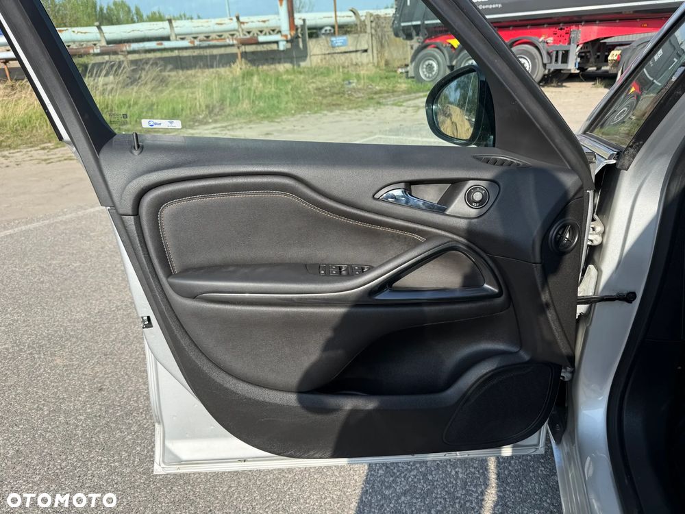 Opel Zafira 1.4 Turbo (ecoFLEX) Start/Stop Innovation - 23