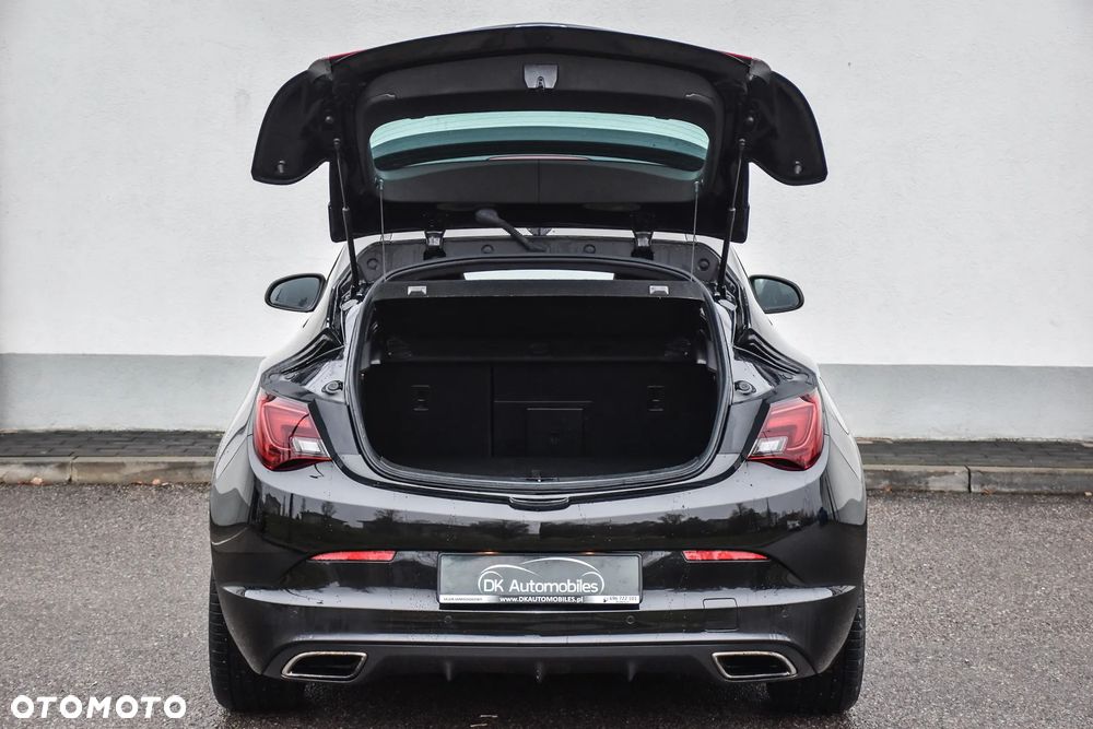 Opel Astra OPC Start/Stop - 37