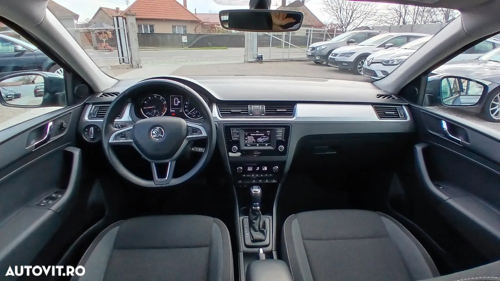 Skoda RAPID 1.2 TSI Ambition DSG - 4