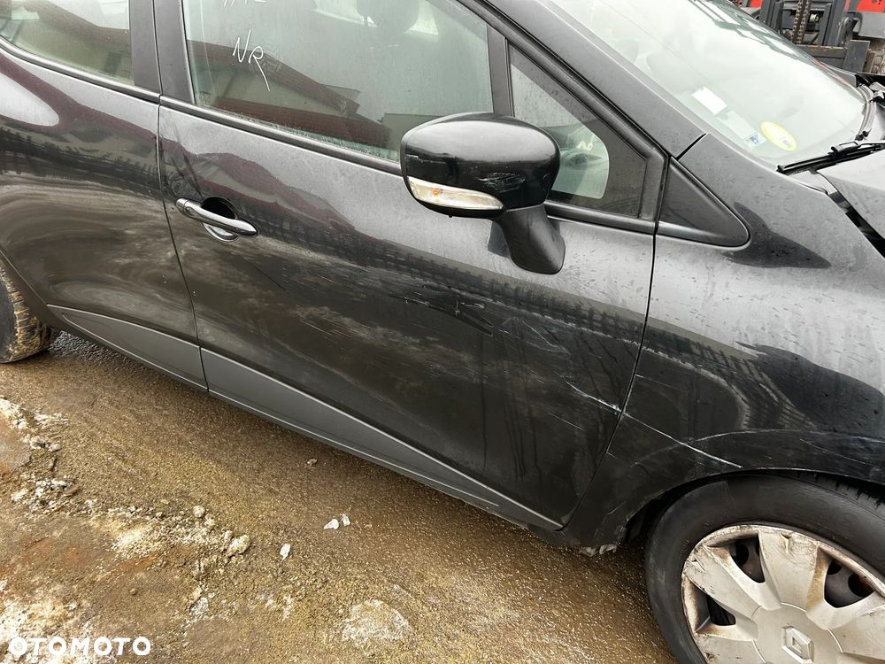 Renault Clio - 14