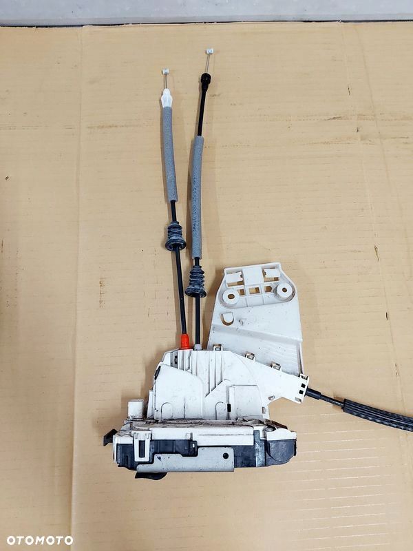 fiat 500x 500 x zamek drzwi prawy tył tylny 8 pin 5203206800 - 1