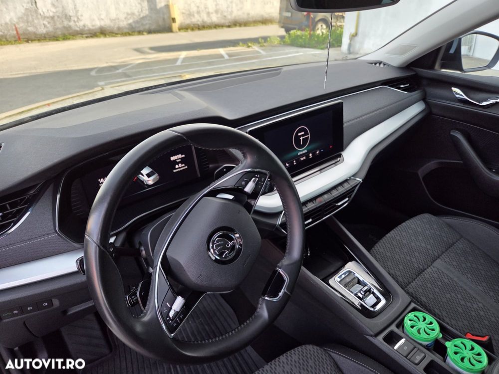 Skoda Octavia 2.0 TDI DSG Style - 18