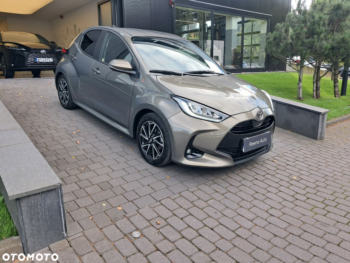 Toyota Yaris - 4