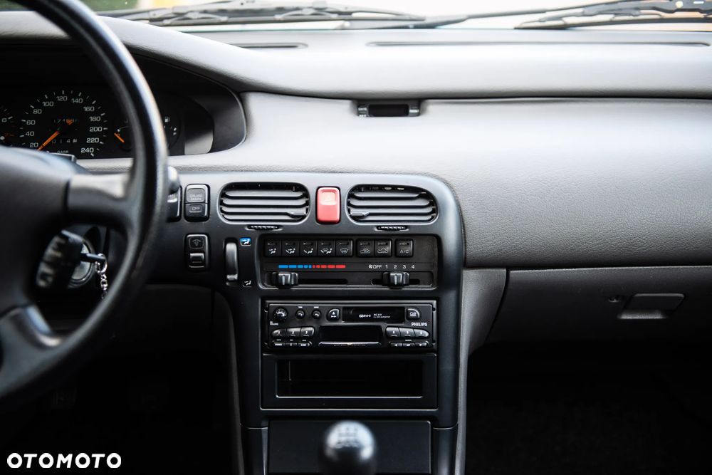 Mazda 626 - 30
