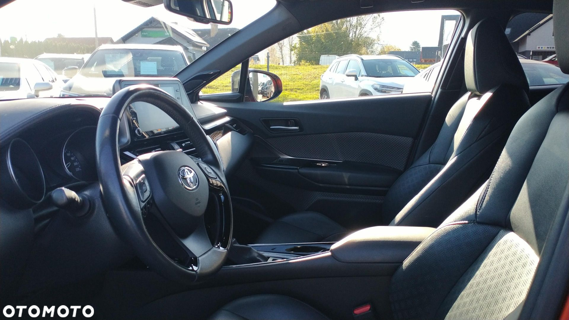 Toyota C-HR - 9