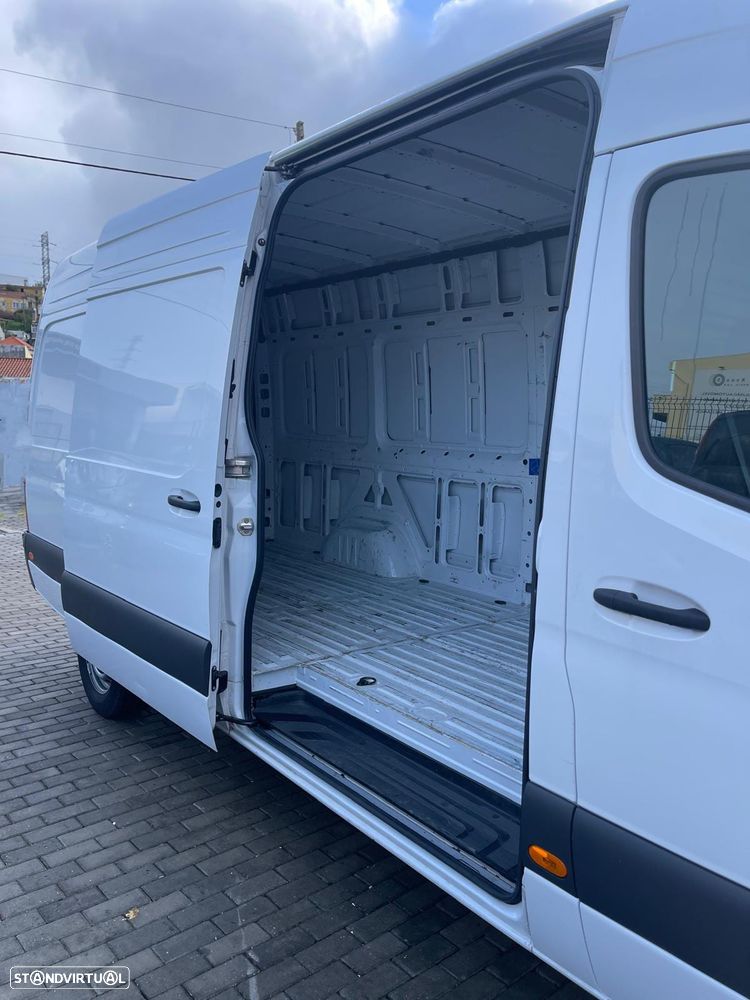 Mercedes-Benz SPRINTER - 5