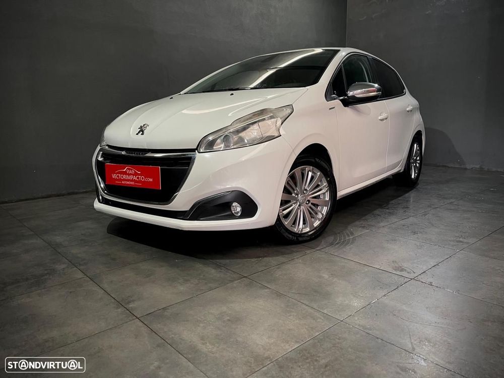 Peugeot 208 1.2 PureTech Style - 1