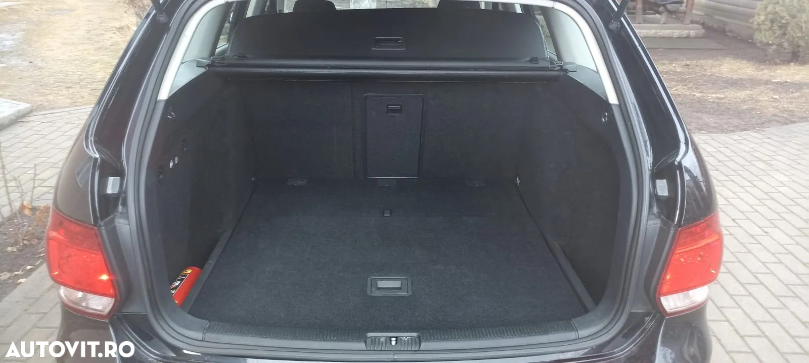 Volkswagen Golf - 8