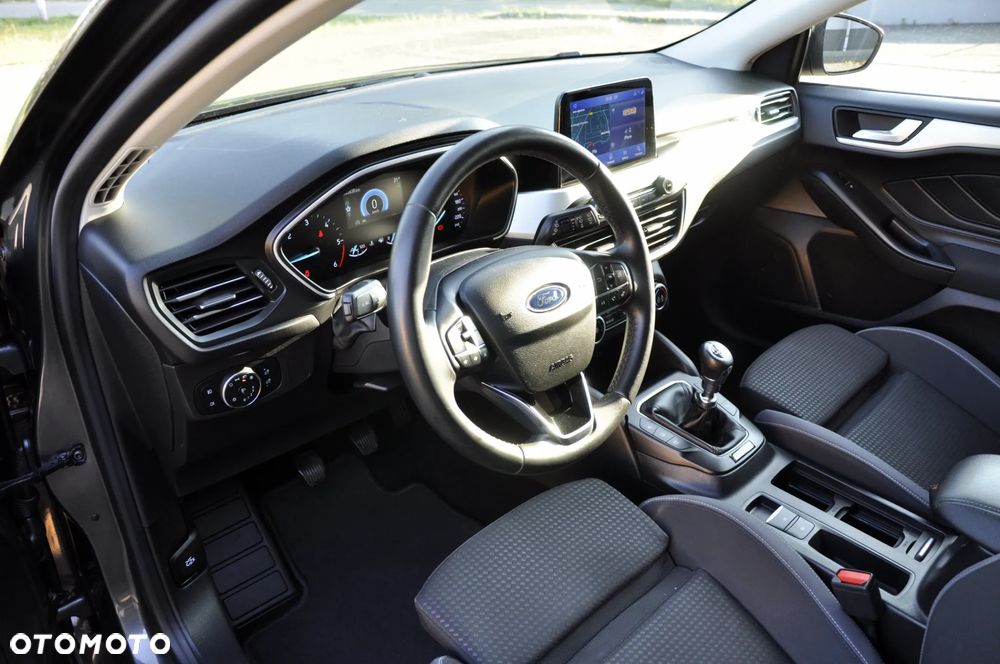 Ford Focus 1.5 EcoBlue Start-Stopp-System TITANIUM - 20