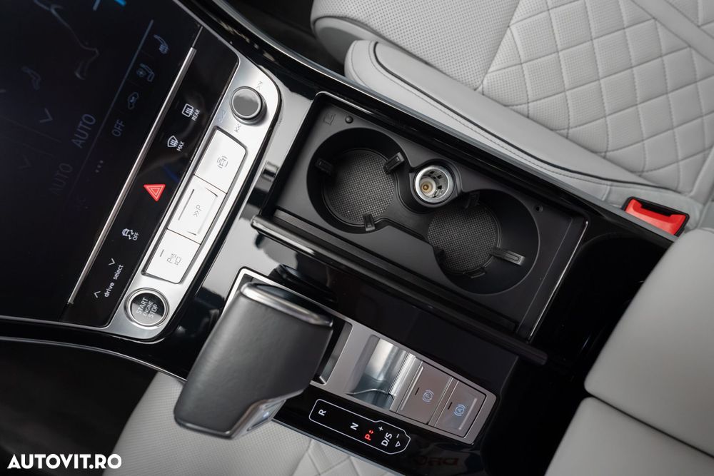 Audi A8 - 26