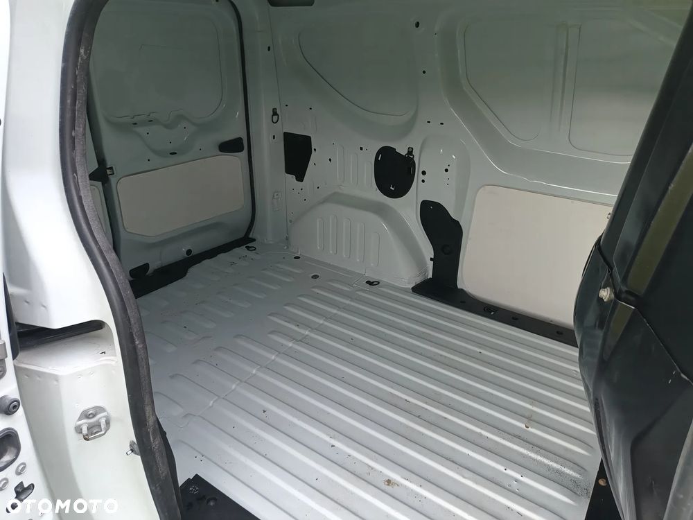 Dacia Dokker 1.6 benzyna 83kM 2014 rok manual IDEALNE POD GAZ!!! - 21