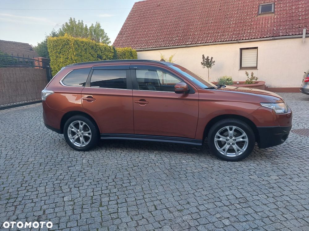 Mitsubishi Outlander 2.2 DI-D 4WD Diamant Edition - 7