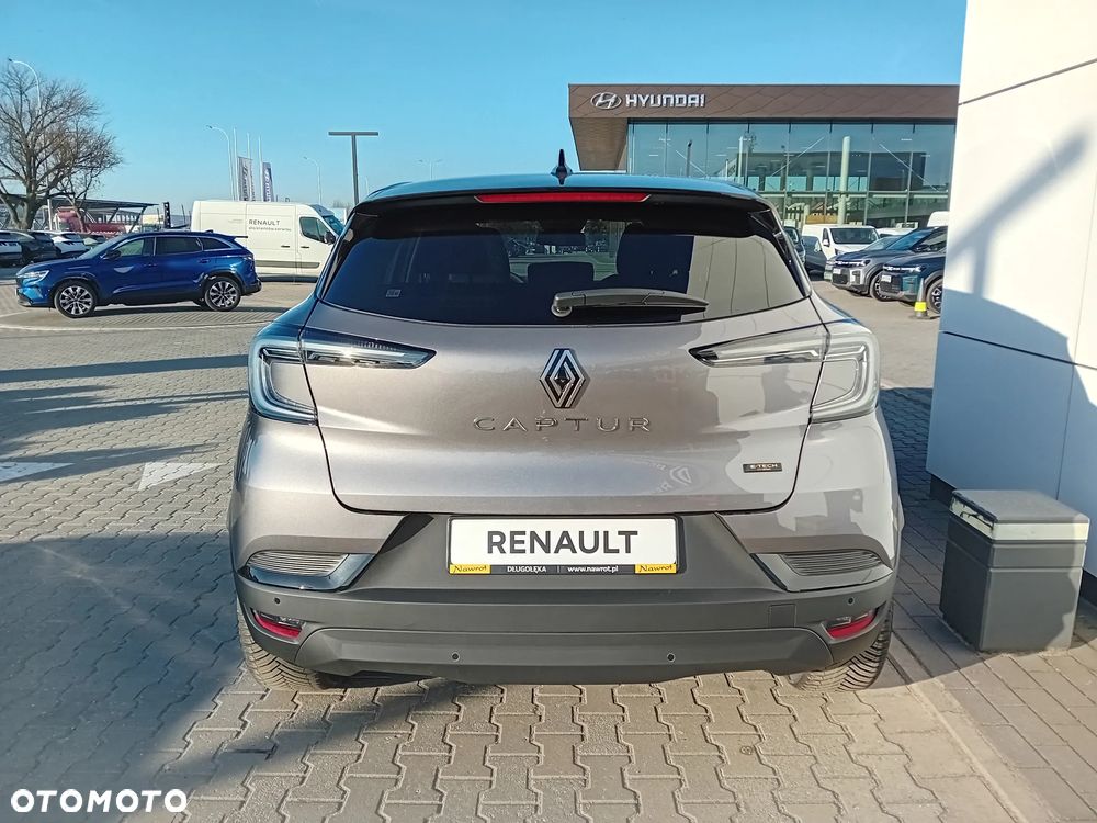 Renault Captur 1.8 E-TECH Full Hybrid 160 Techno - 4