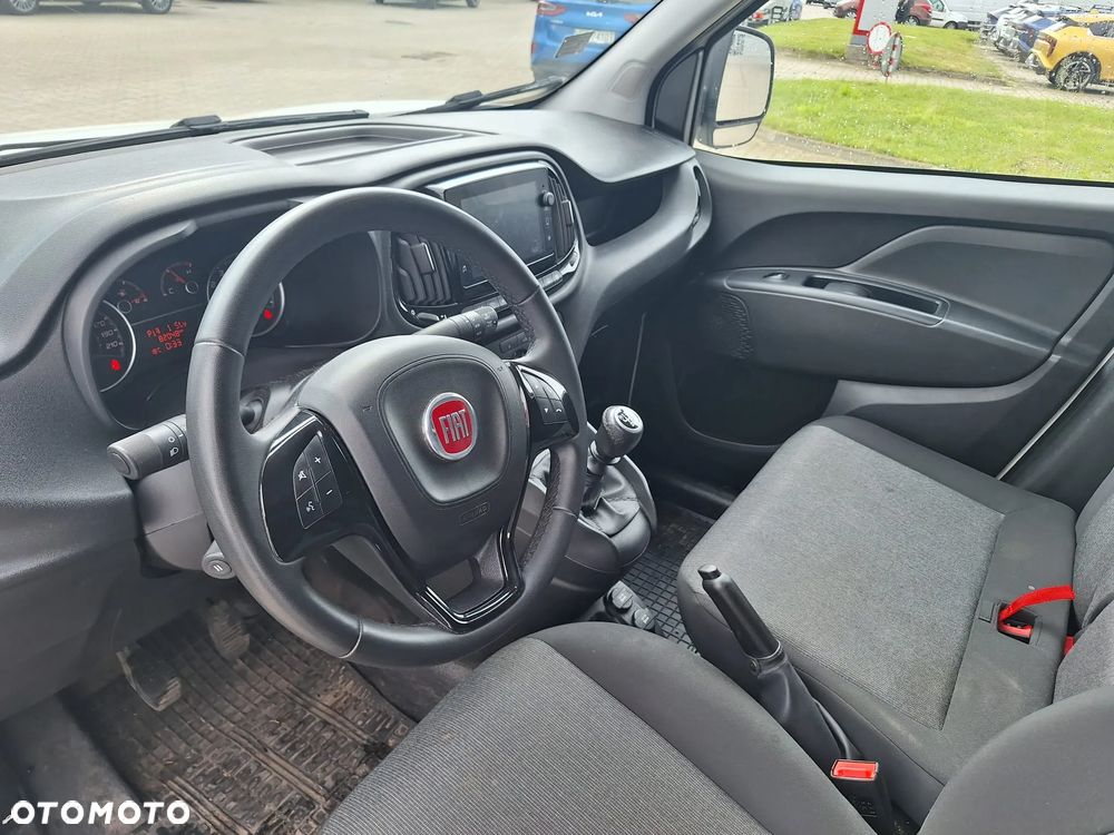 Fiat Doblo Maxi diesel 1,6 105KM blaszak 3 osobowy Krajowy FV23% - 8