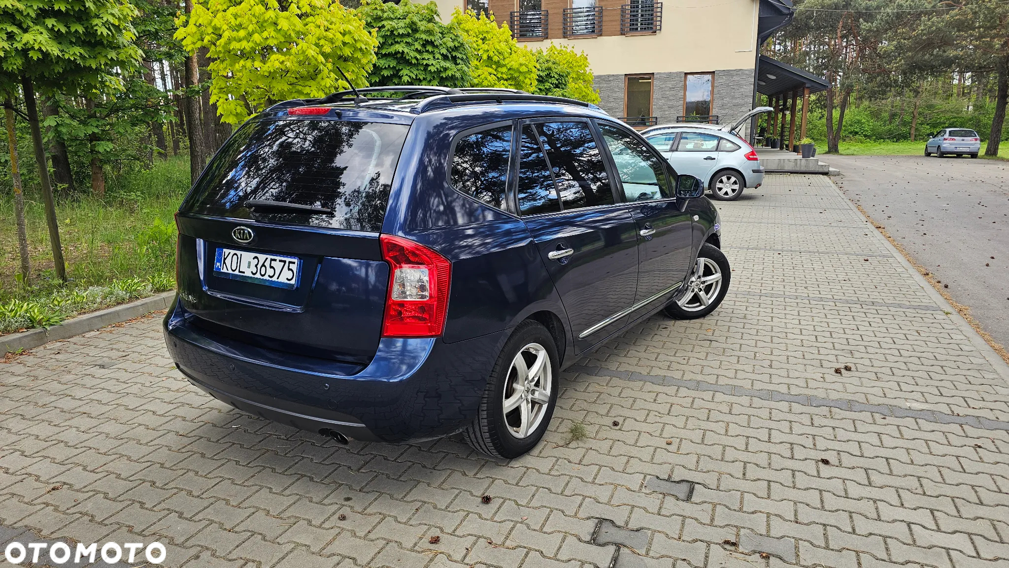Kia Carens 2.0 EX - 2
