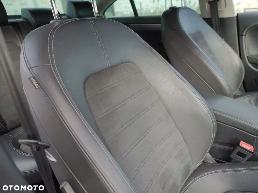 Volkswagen Passat CC 2.0 TDI DPF BMT DSG - 9