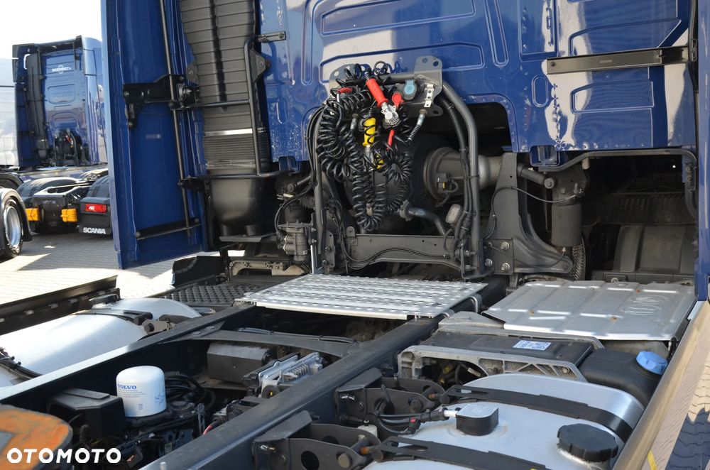 Volvo FH 5 / NEW / I-SAVE / KLIMA P. / LED / NAVI / KAMERA / 5157 - 13