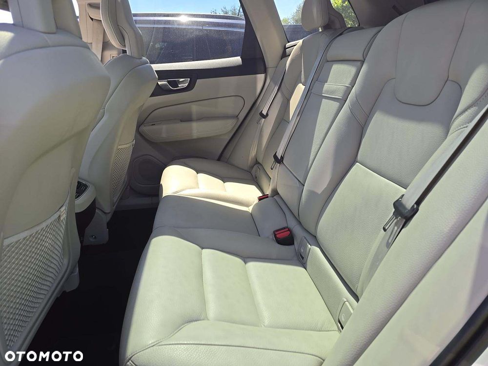 Volvo XC 60 T5 AWD Geartronic Inscription - 9