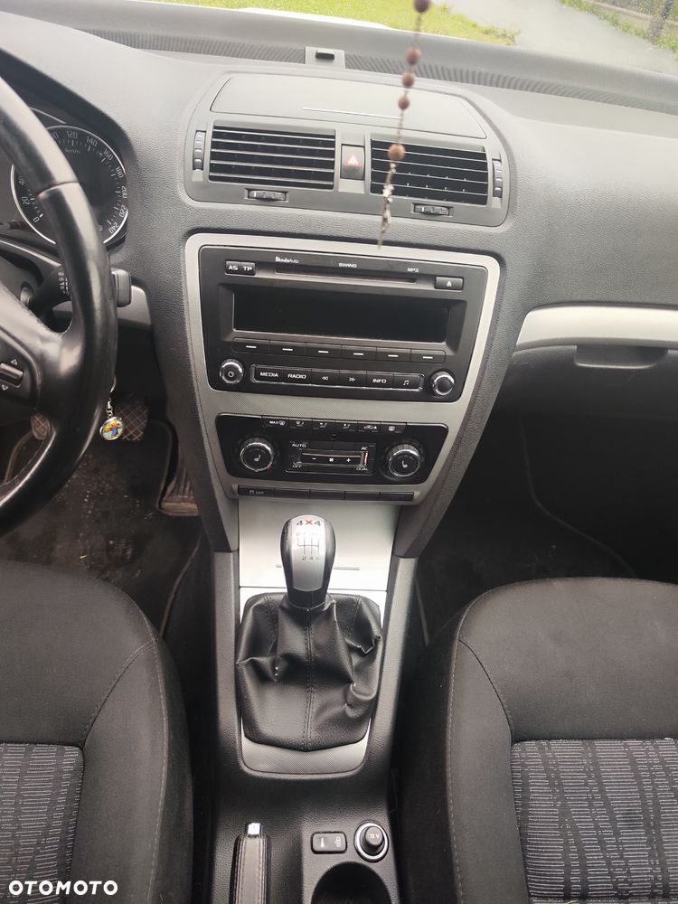 Skoda Octavia 1.8 TSI 4x4 Ambiente - 9