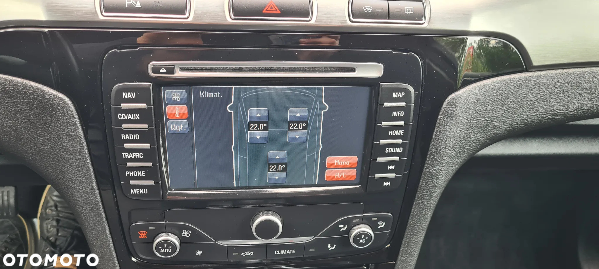 Ford Galaxy 2.0 TDCi Titanium - 22