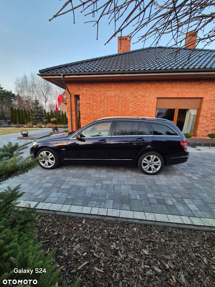 Mercedes-Benz Klasa C 180 BlueEFFICIENCY Elegance - 2