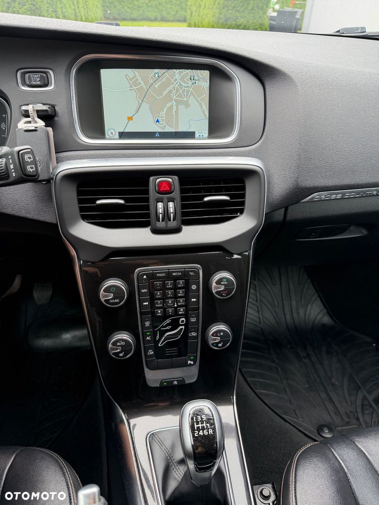 Volvo V40 Cross Country D2 Plus - 18